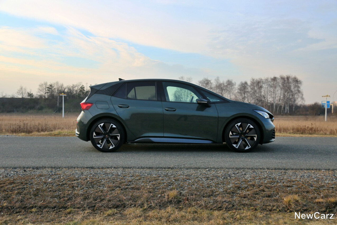 Cupra Born VZ seitlich rechts