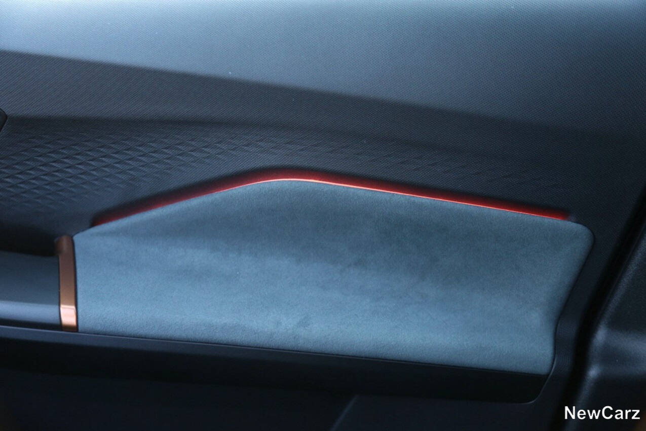 Cupra Born VZ Materialien