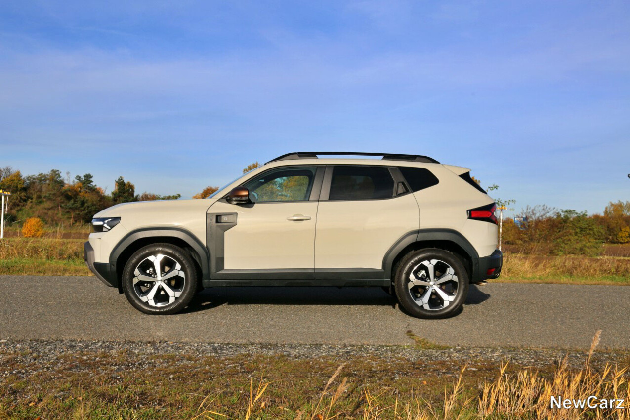 Dacia Duster Mild Hybrid 130 4x4 Seite links