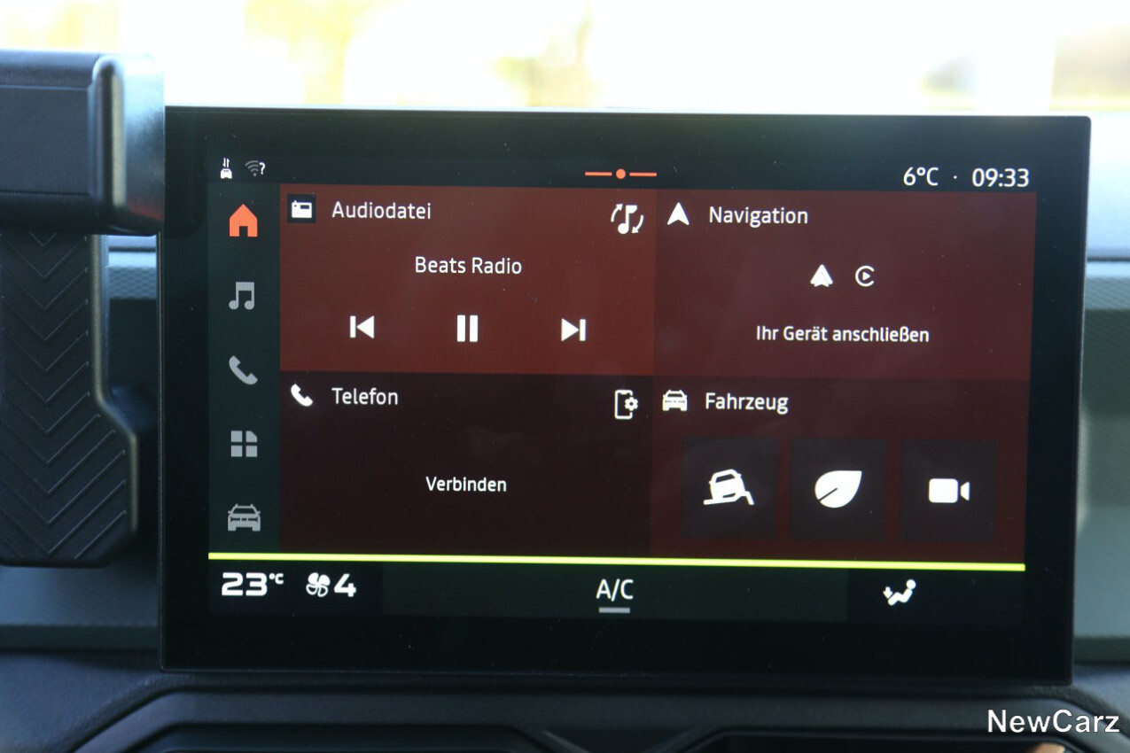 Dacia Duster Mild Hybrid 130 4x4 Center Screen