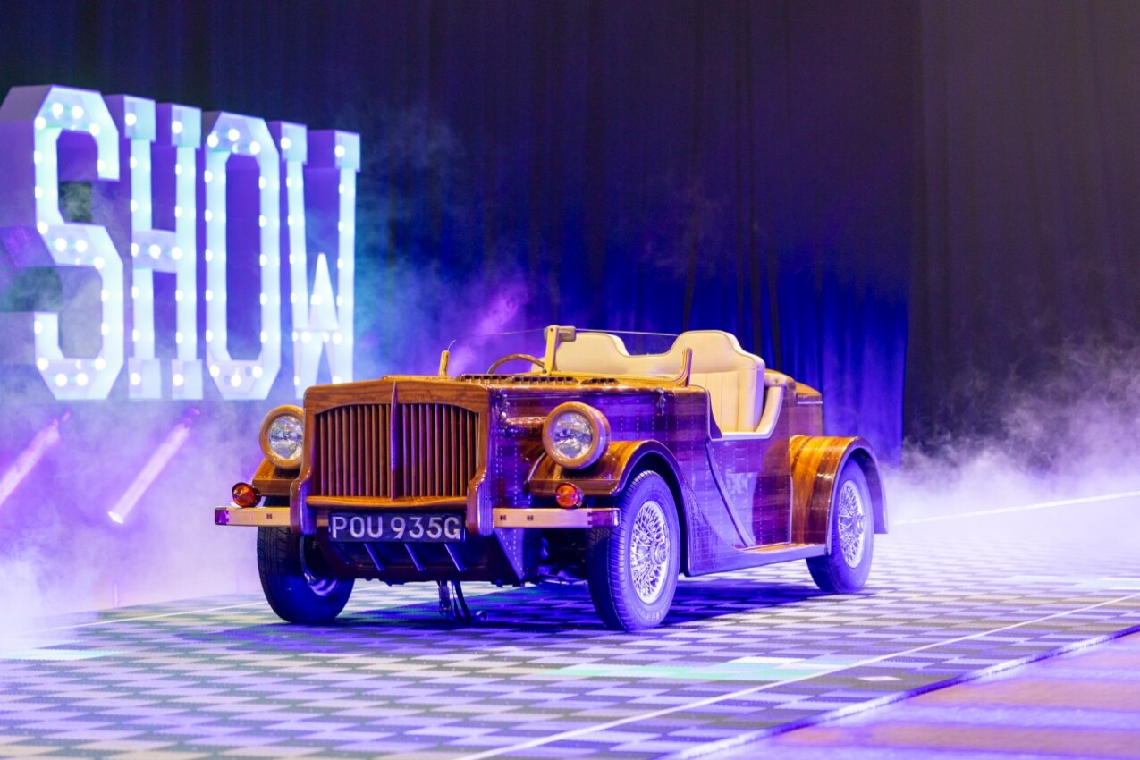 Essen Motor Show 2025 Mahagoni