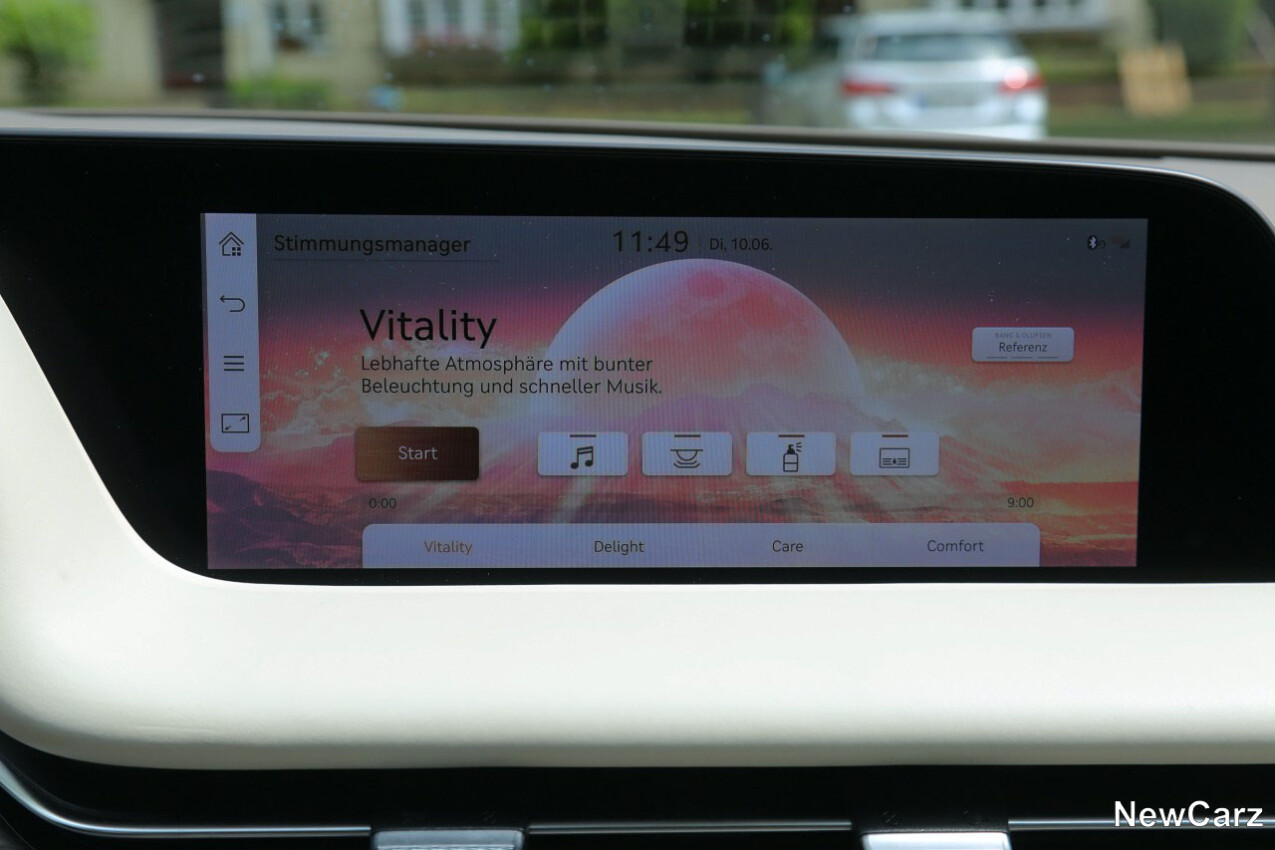 Genesis G90 LWB Stimmungsprogramm