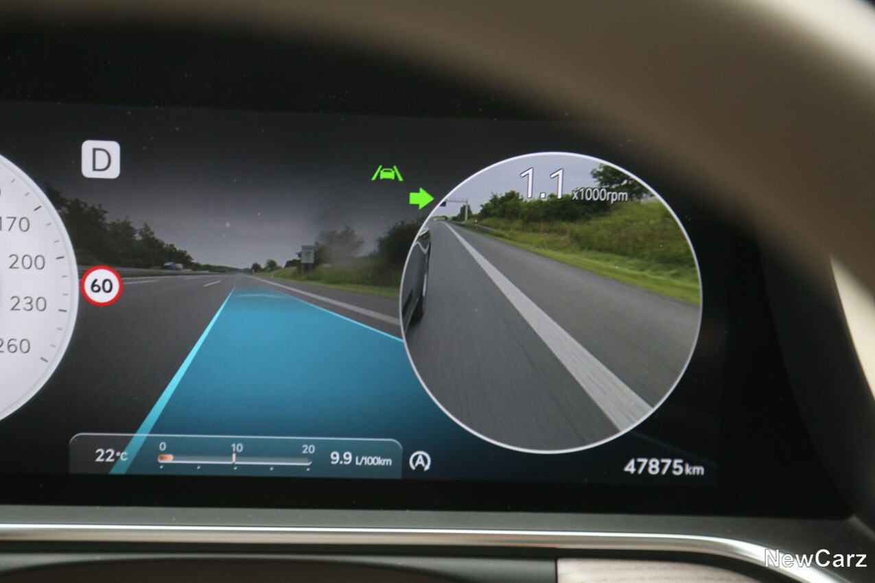 Genesis G90 LWB Totwinkelwarner