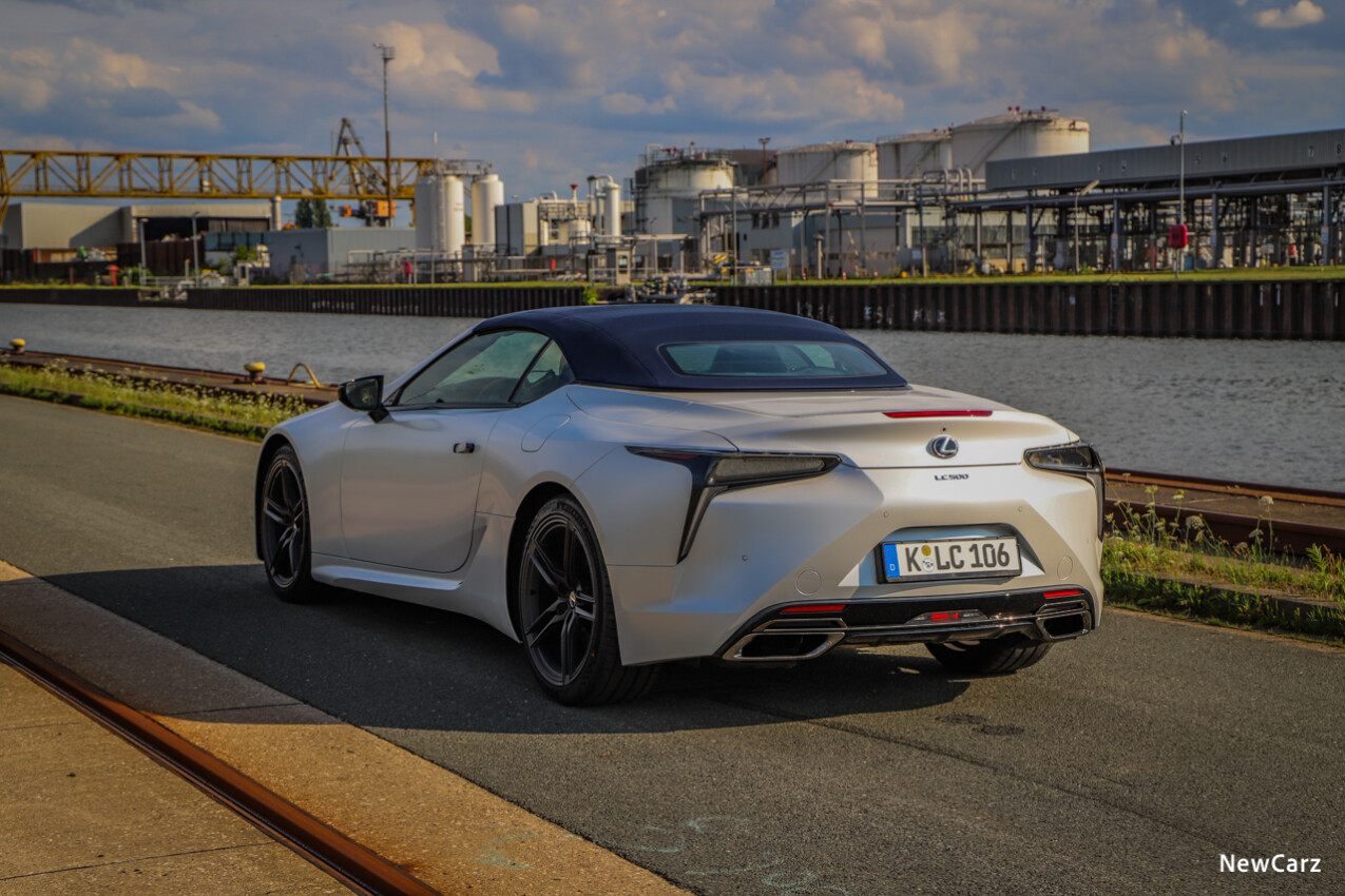 Lexus LC 500 Ultimate Edition Verdeck geschlossen