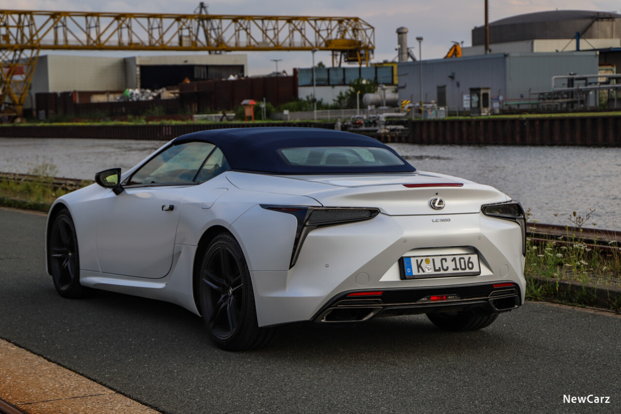 Lexus LC 500 Ultimate Edition Hakujiweiß Seidenmatt