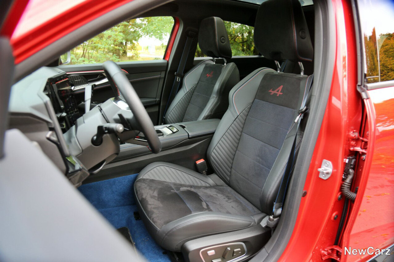 Renault Rafale PHEV Sportsitze