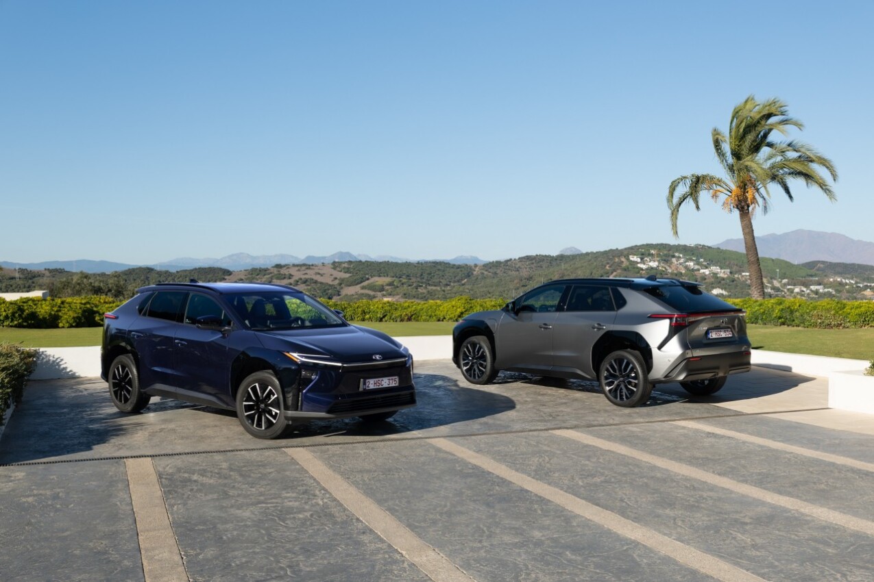 Toyota bZ4X Facelift vorn/hinten