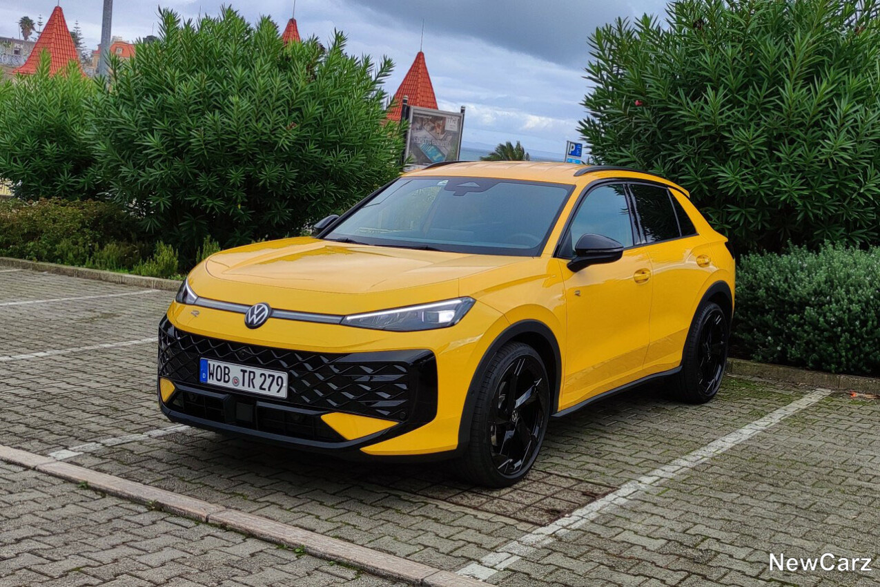 VW T-Roc 2 schräg vorn links