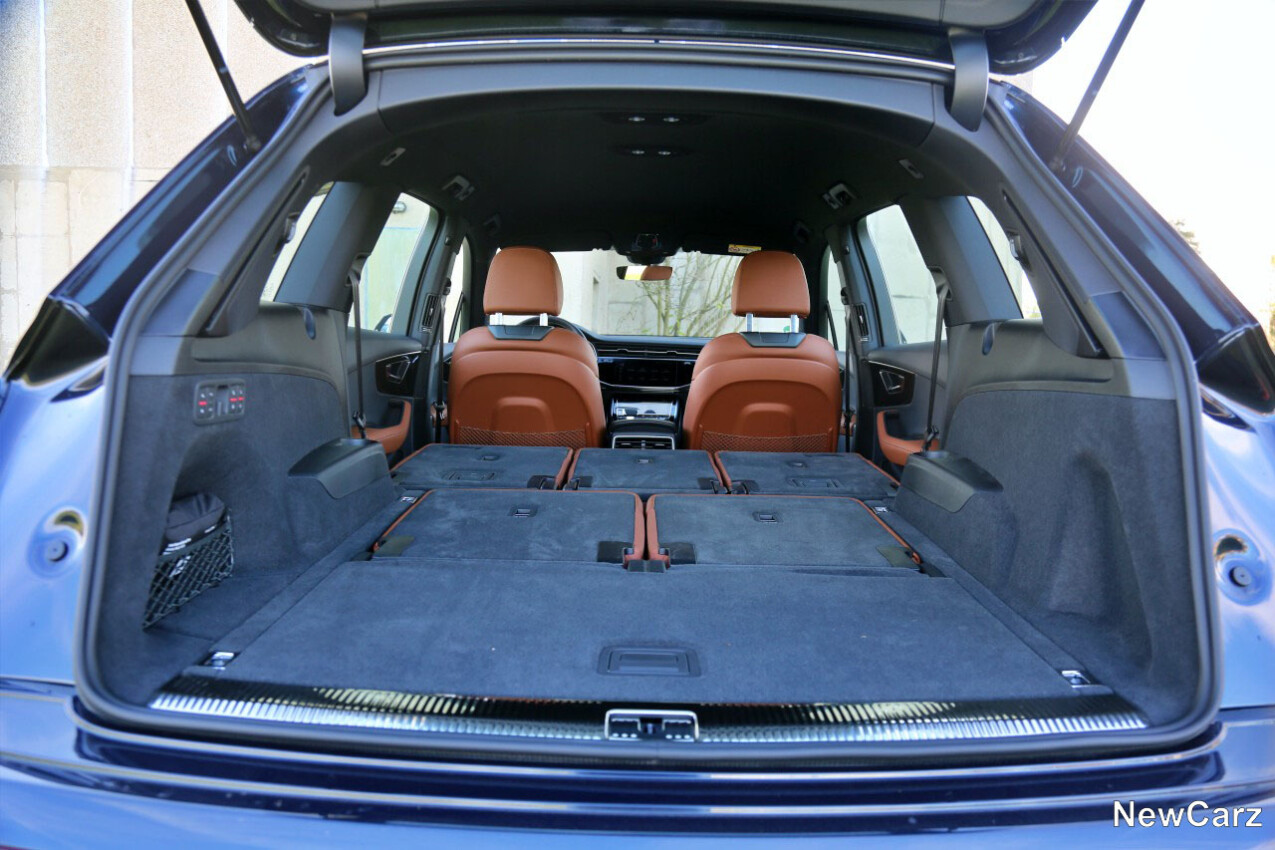 Audi Q7 Kofferraum maximiert