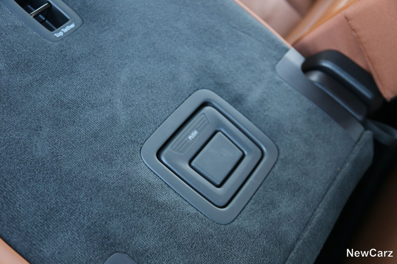 Audi Q7 Zugang 3. Sitzreihe Klappgriff