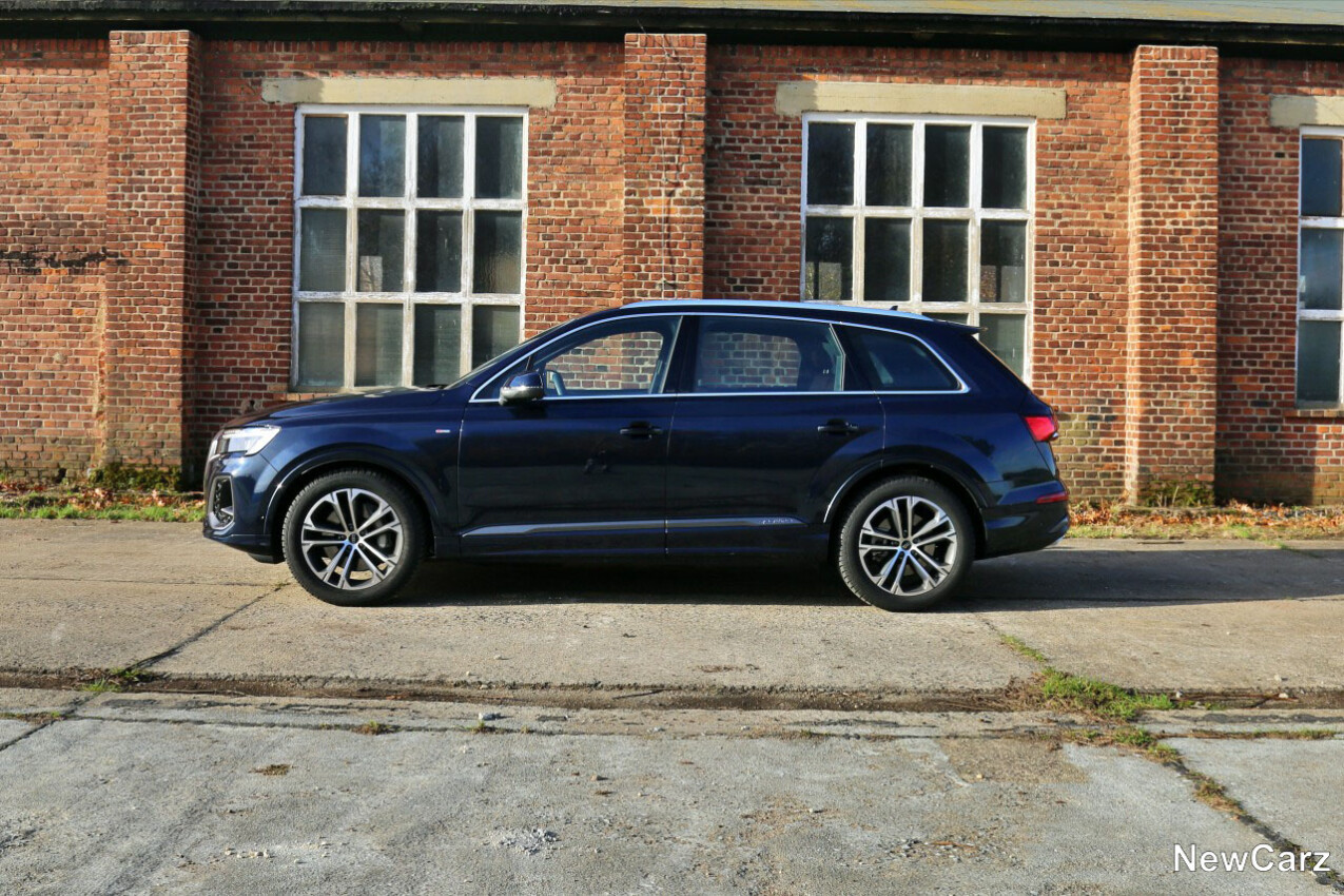 Audi Q7 Seite links