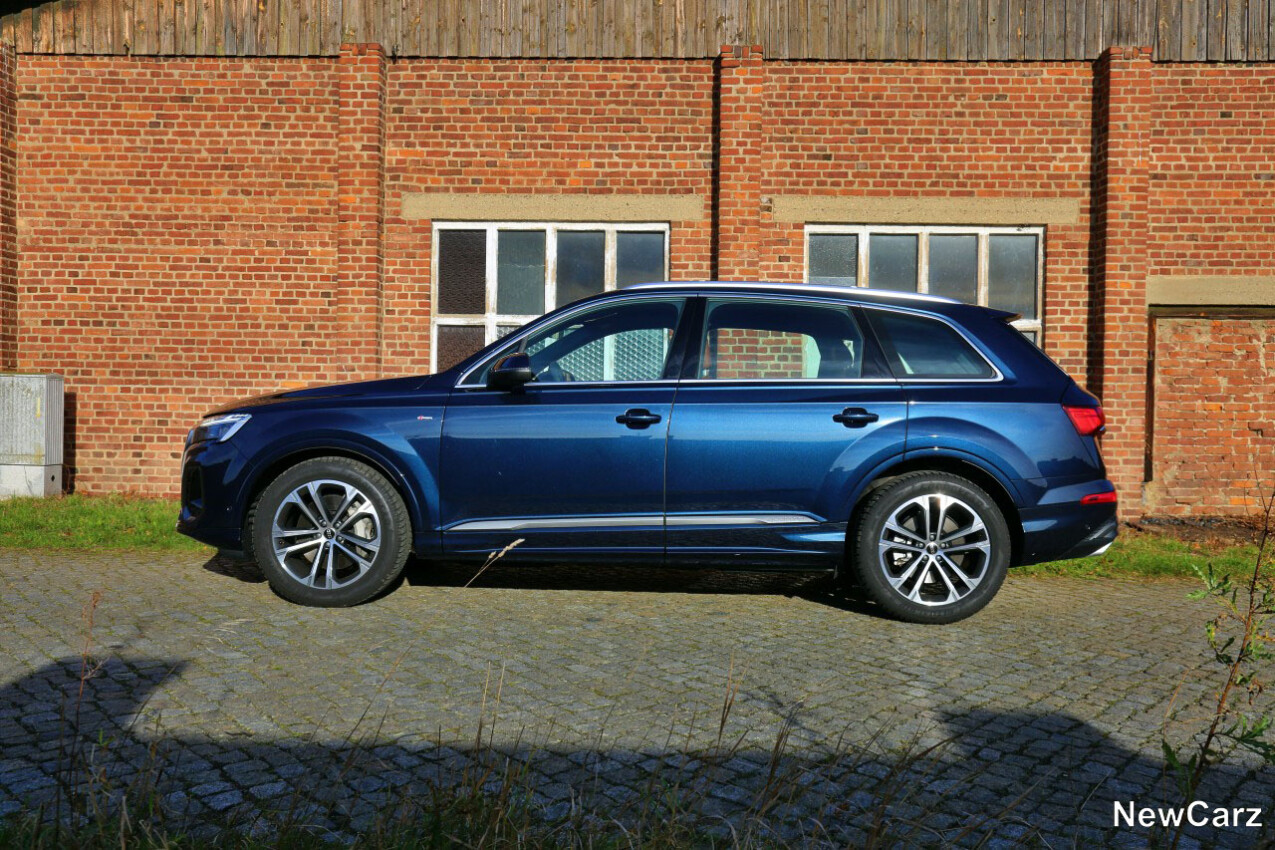 Audi Q7 Seite links