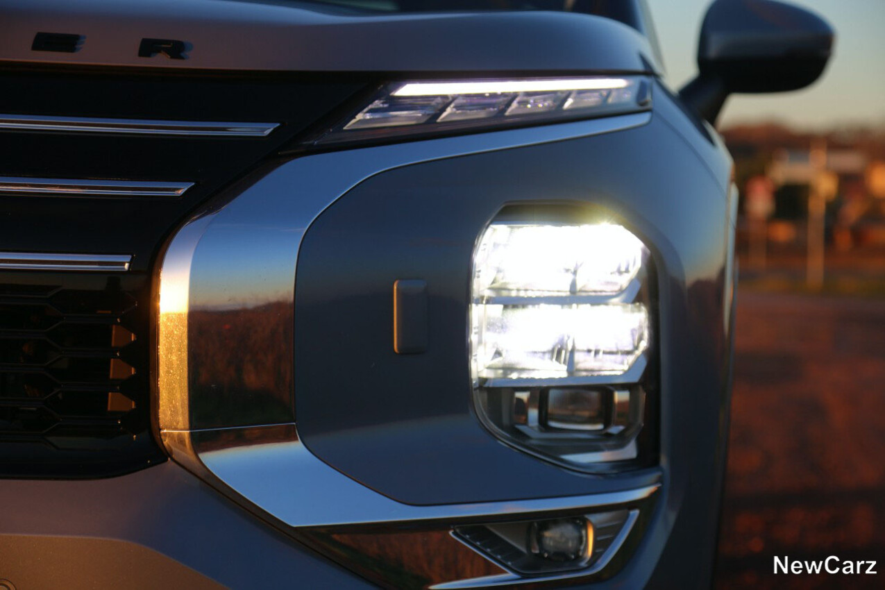 Mitsubishi Outlander 4 PHEV Scheinwerfer
