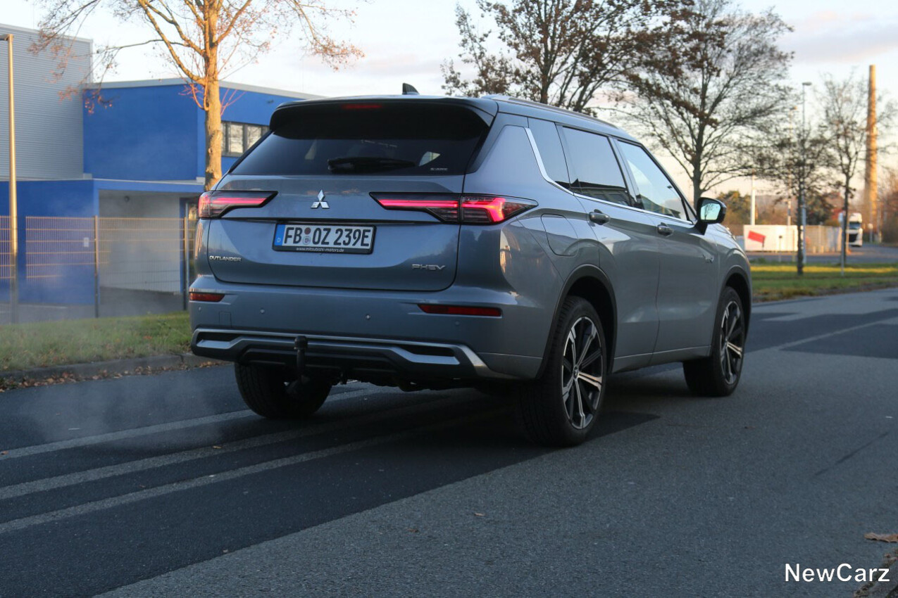 Mitsubishi Outlander 4 PHEV hinten rechts