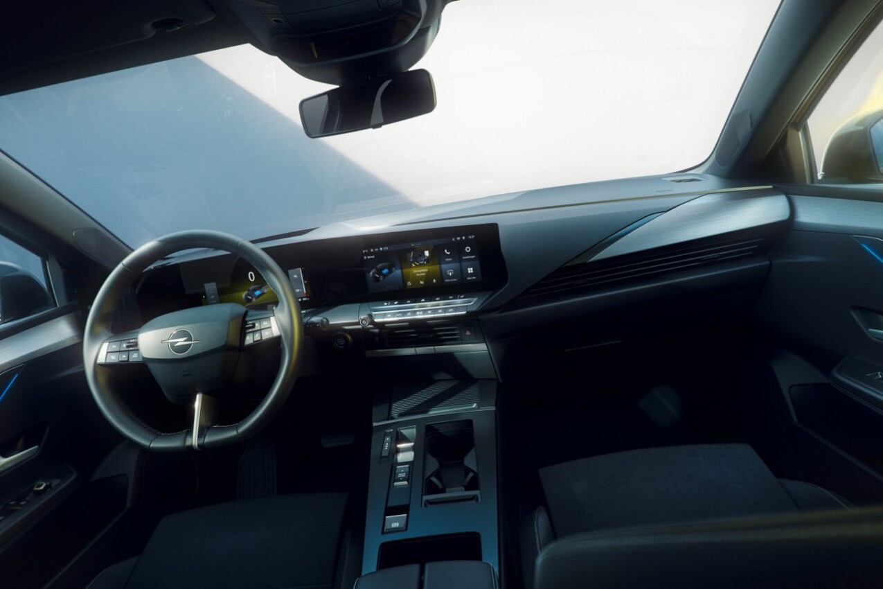 Opel Astra Sports Tourer Facelift innen