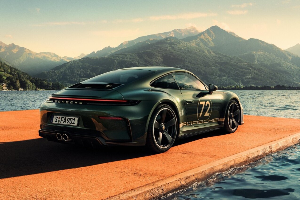 Porsche 911 GT3 90 F. A. Porsche hinten