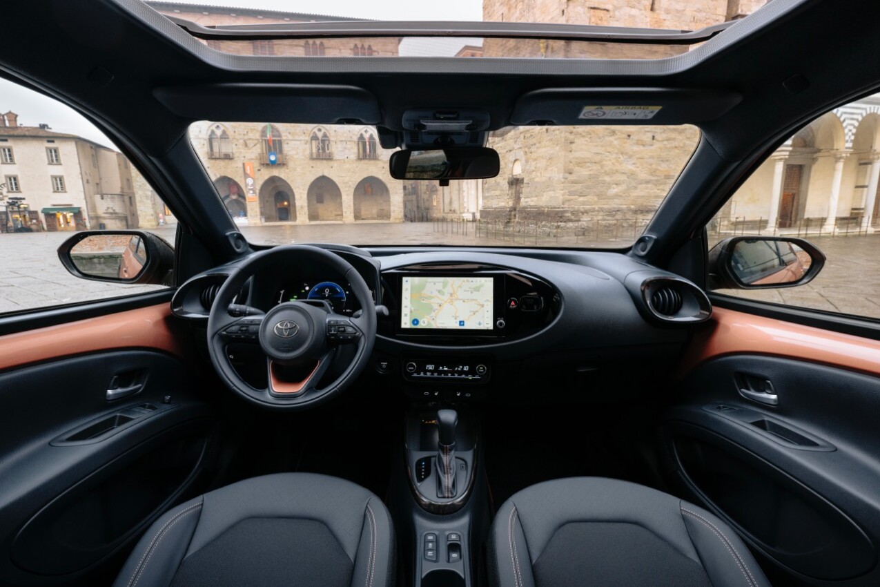 Toyota Aygo X innen