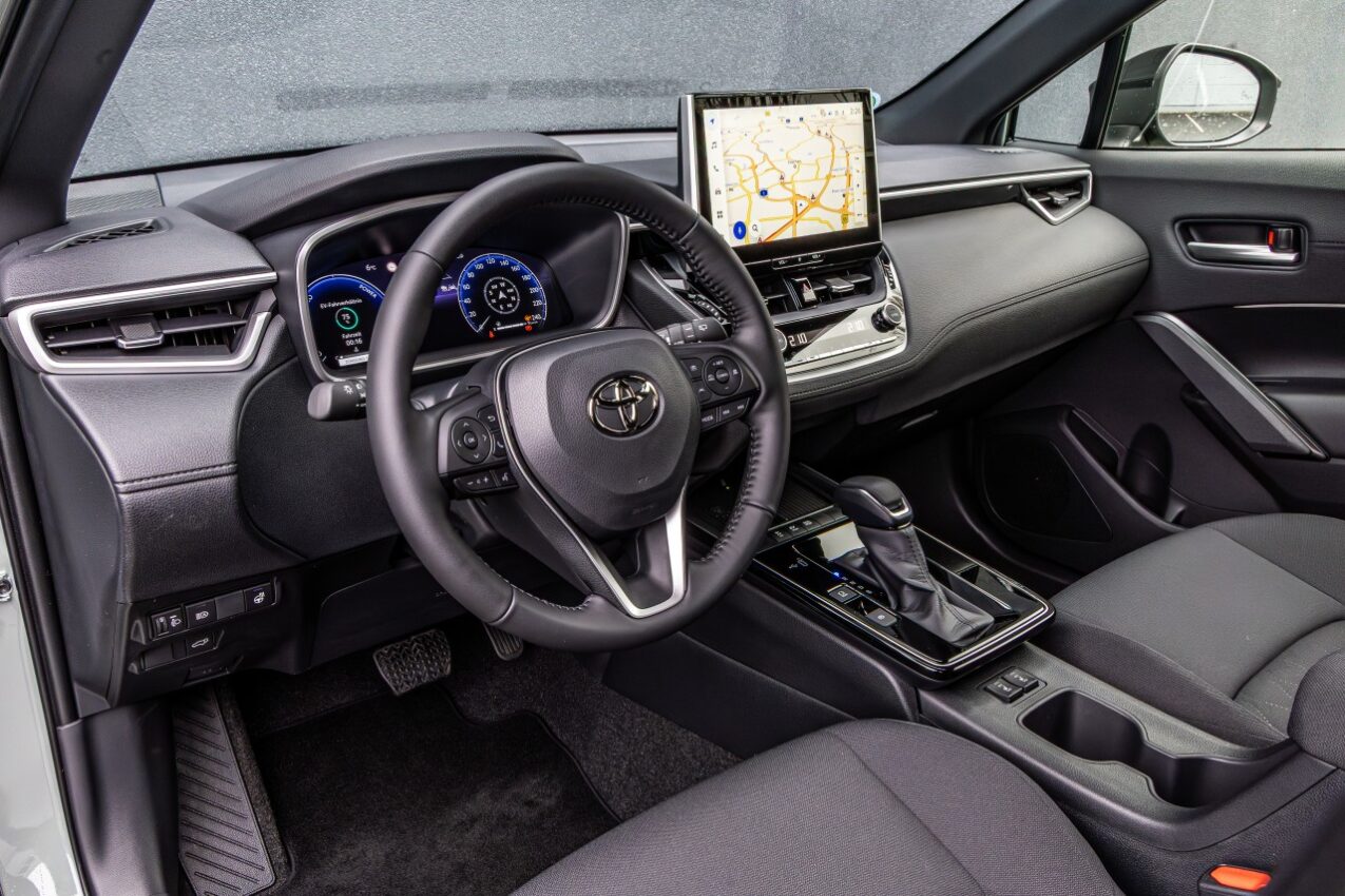 Toyota Corolla Cross Facelift Cockpit