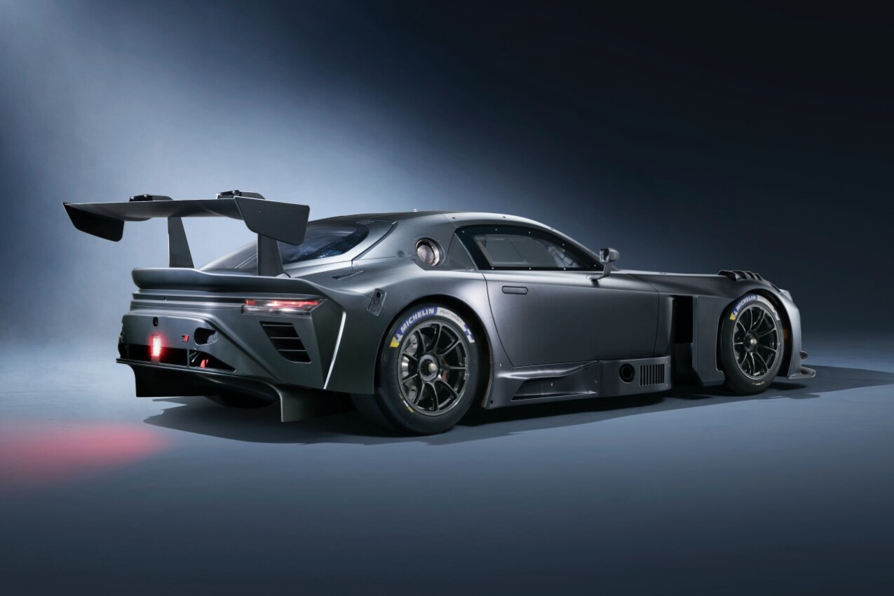 Toyota GR GT3 schräg hinten