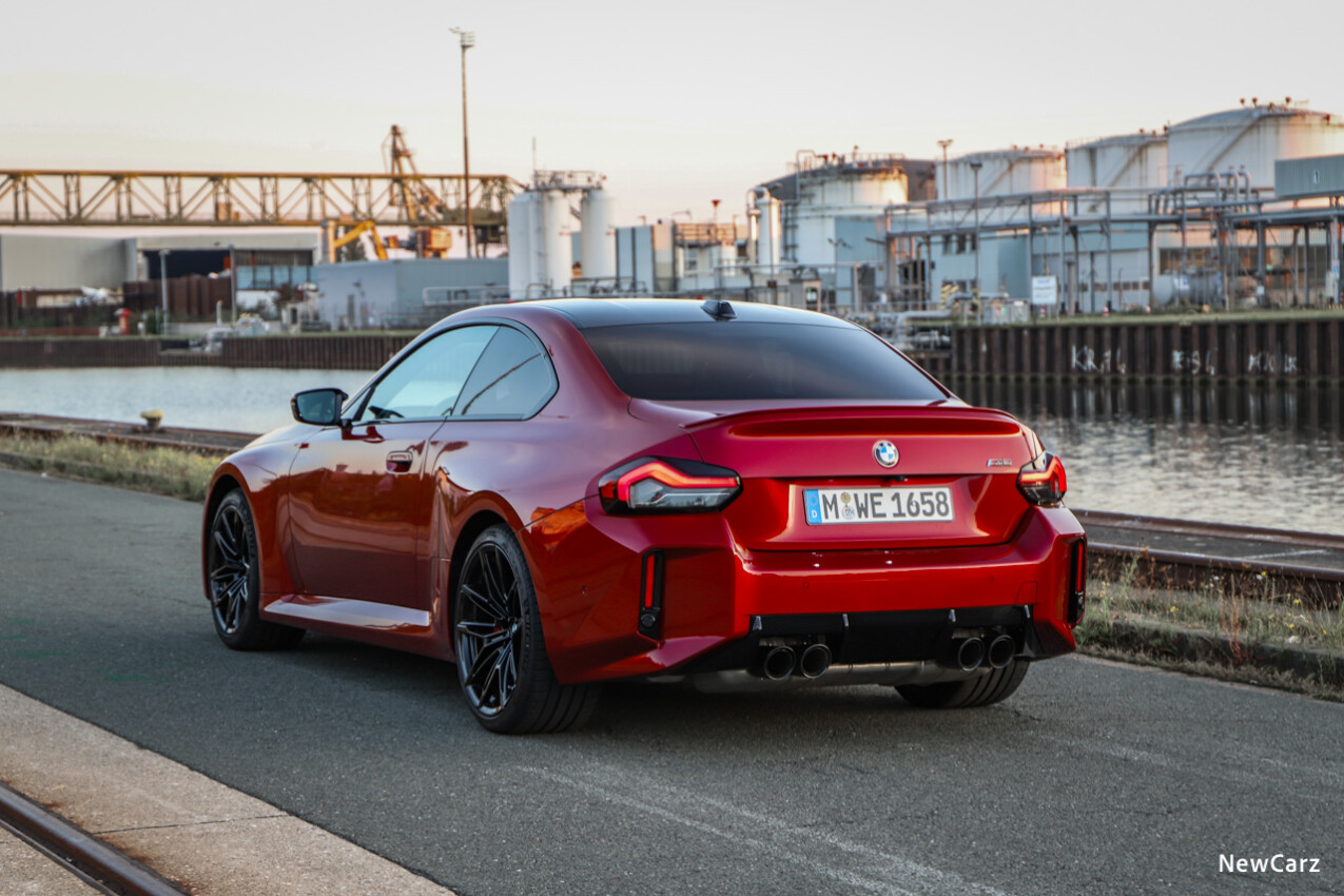 BMW M2 Coupé seitlich hinten