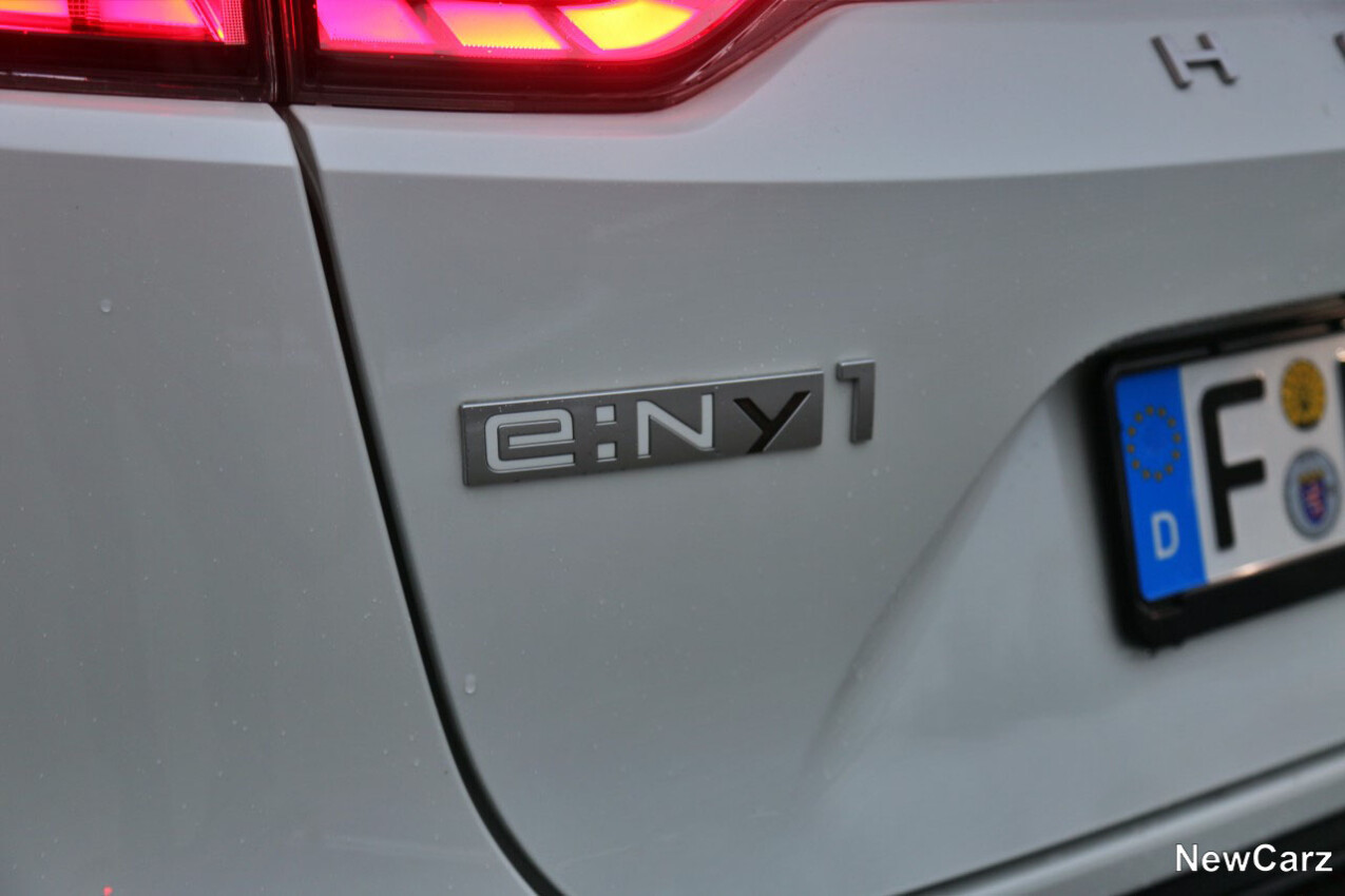 Honda e:NY1 Typenschild Heck