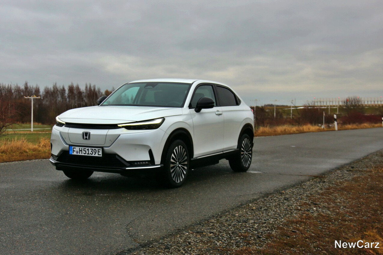 Honda e:NY1 vorne links