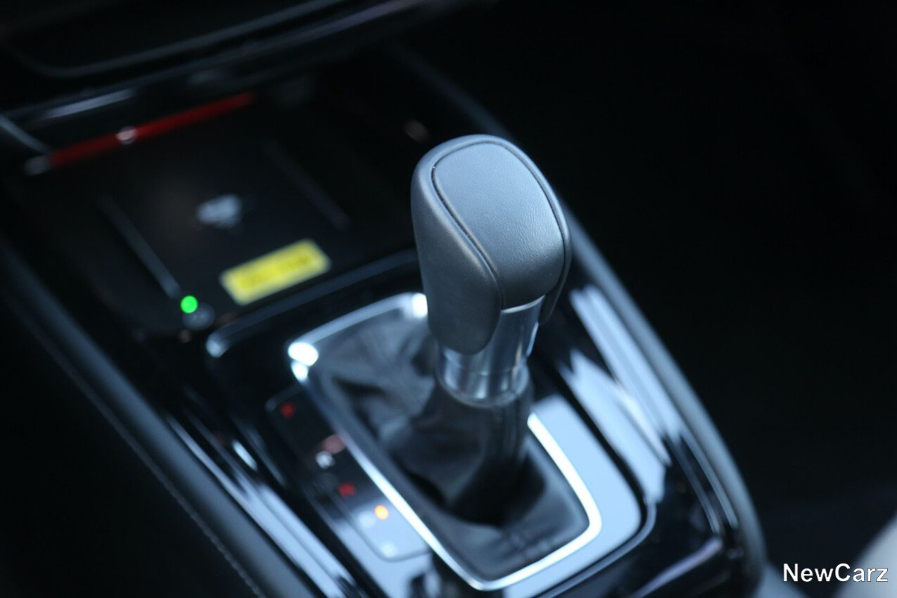 Honda HR-V Facelift kabellose Ladestation