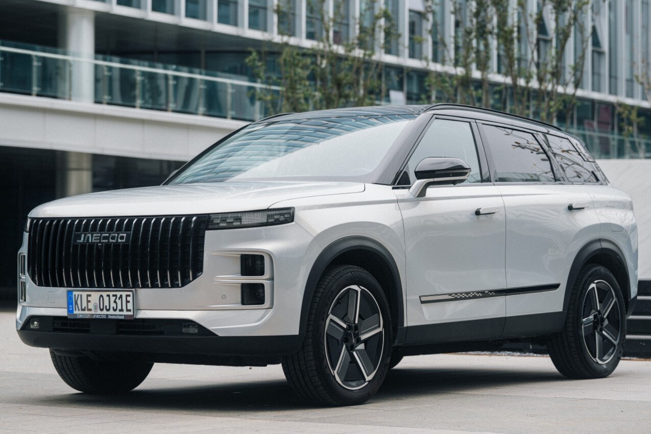 JAECOO 7 SHS parkend