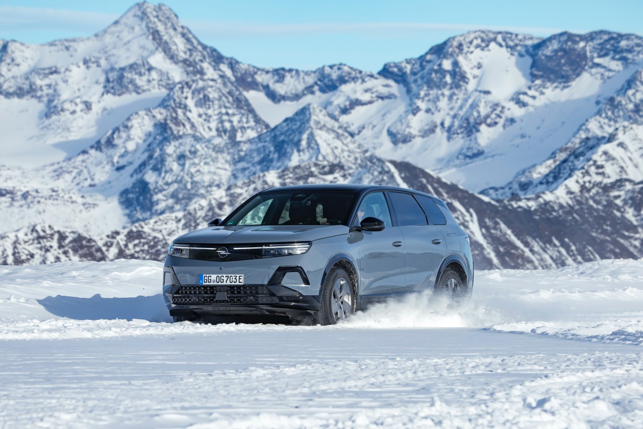 Opel Grandland Electric AWD