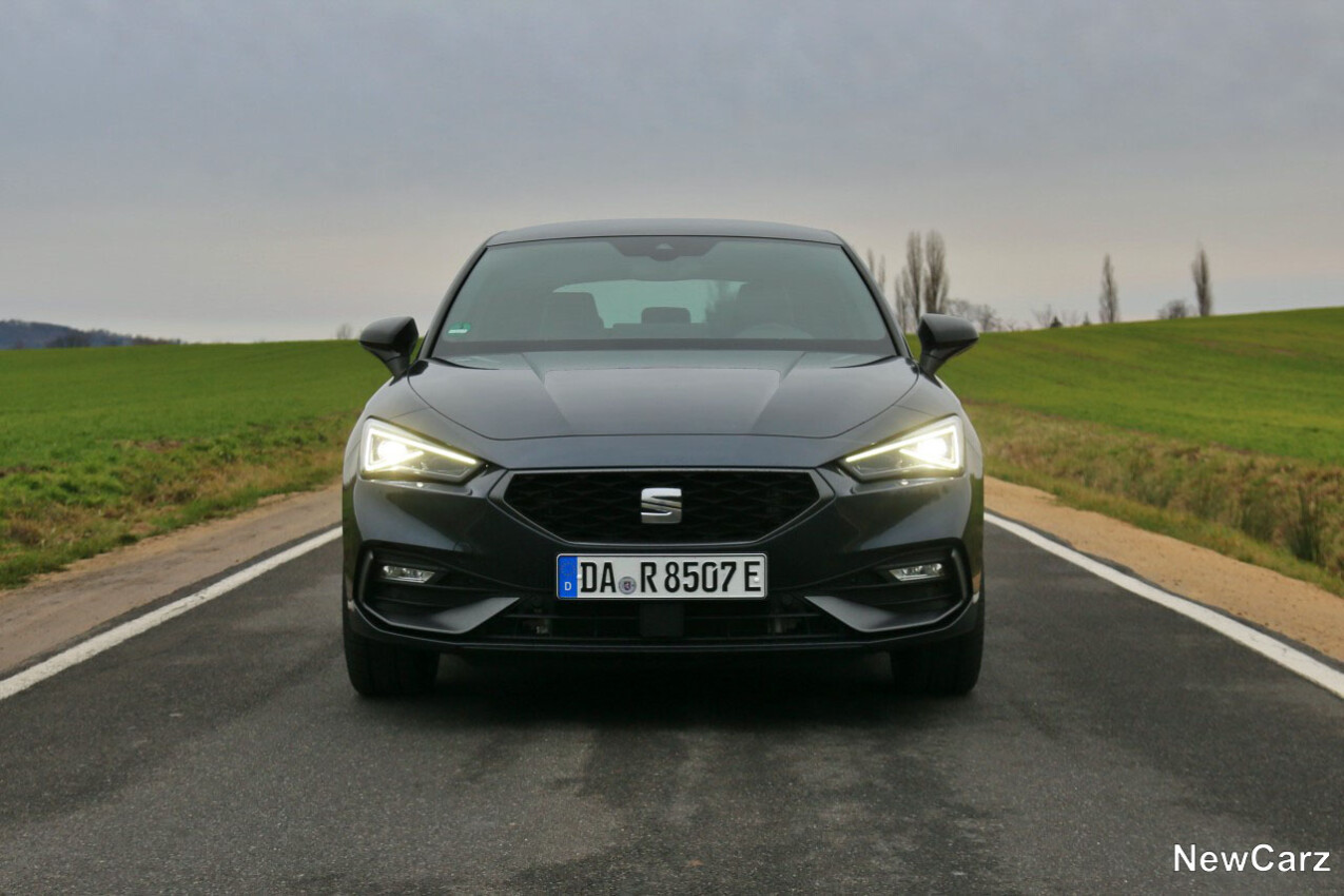Seat Leon e-Hybrid Black Edition Matrix-LED