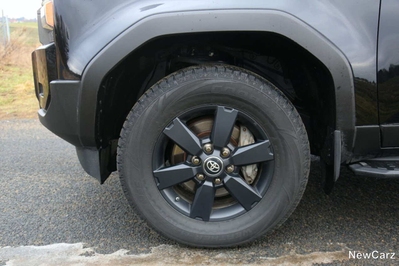 Toyota Land Cruiser Diesel Vorderrad