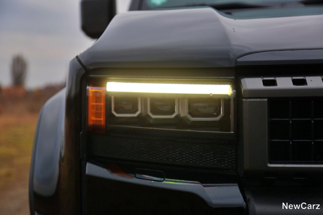 Toyota Land Cruiser Diesel Scheinwerfer