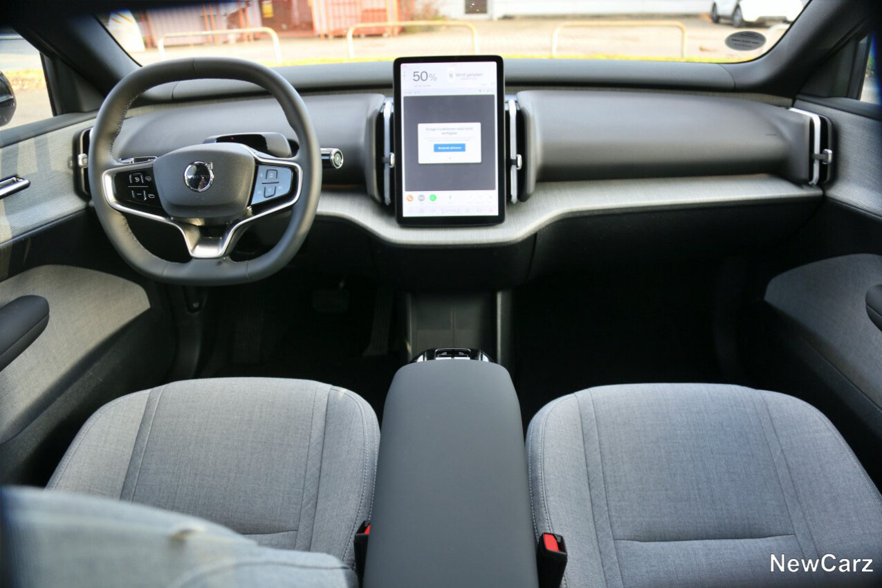 Volvo EX30 Twin Motor Performance Instrumententafel