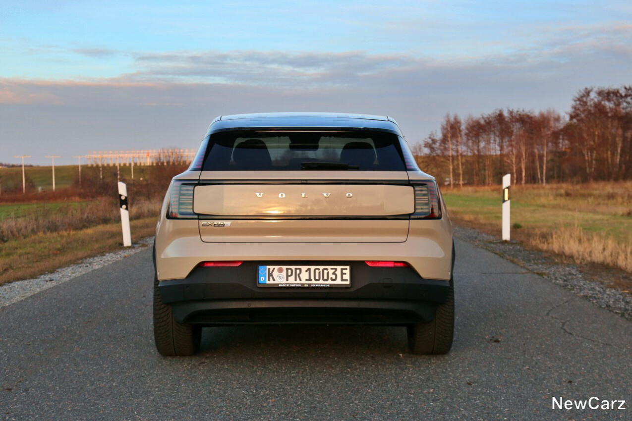 Volvo EX30 Twin Motor Performance hinten