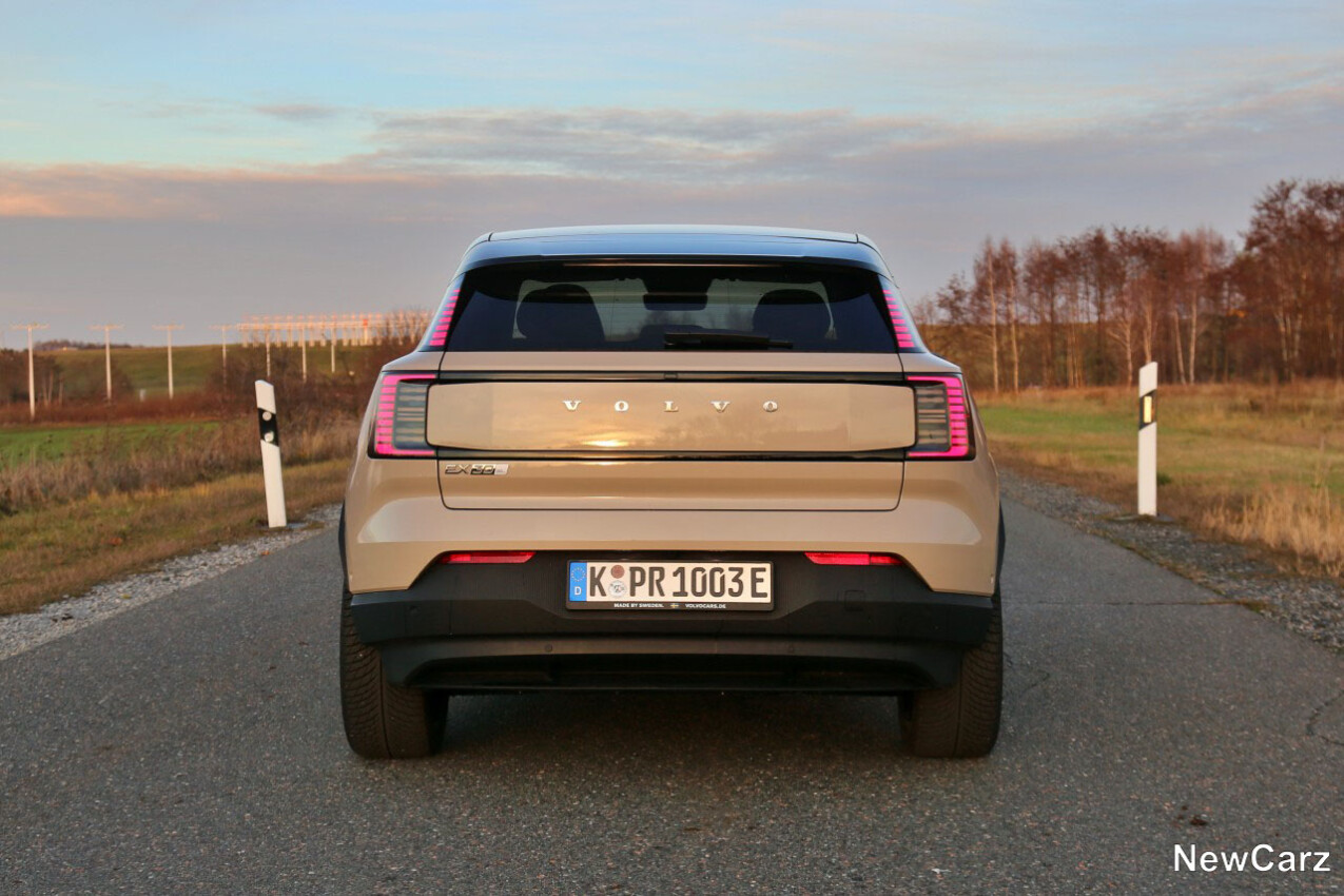 Volvo EX30 Twin Motor Performance Heck