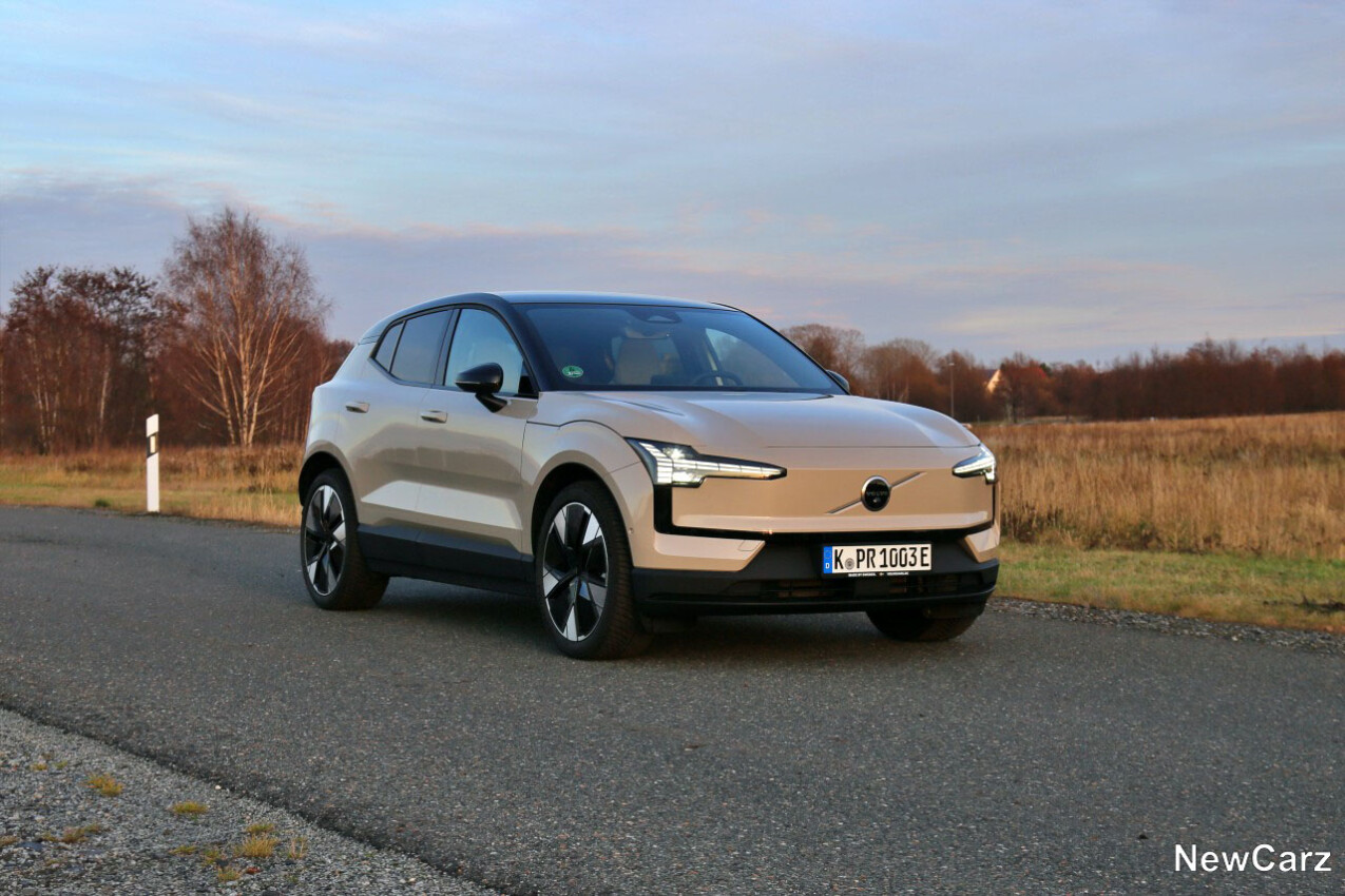 Volvo EX30 Twin Motor Performance vorn rechts