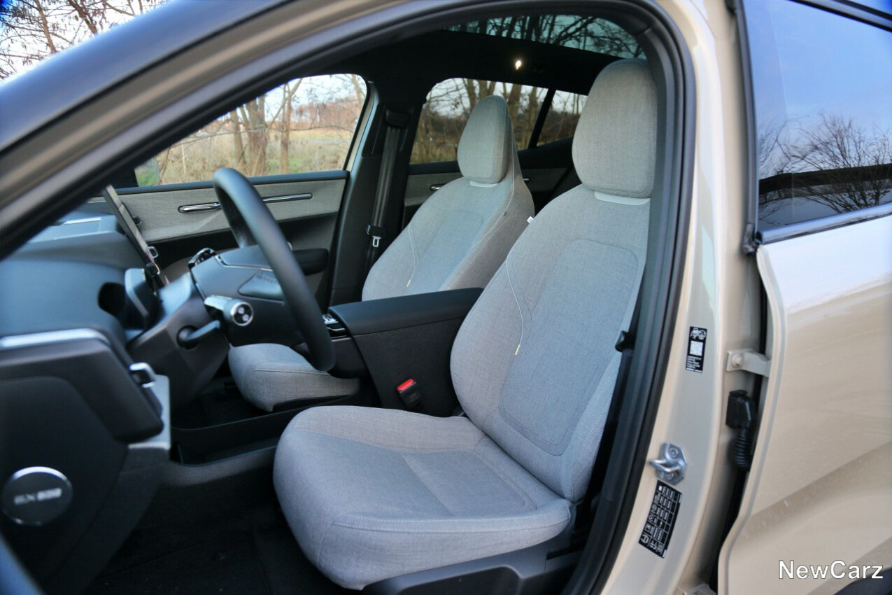 Volvo EX30 Twin Motor Performance Vordersitze