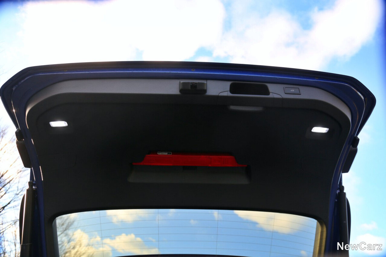 VW Passat eHybrid Heckklappe offen