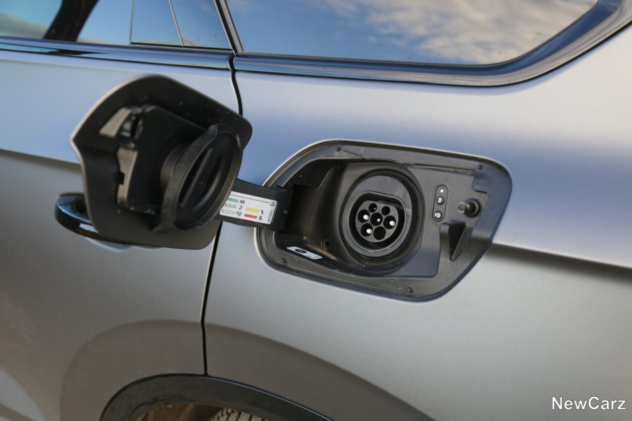 VW Touareg R Facelift Ladebuchse