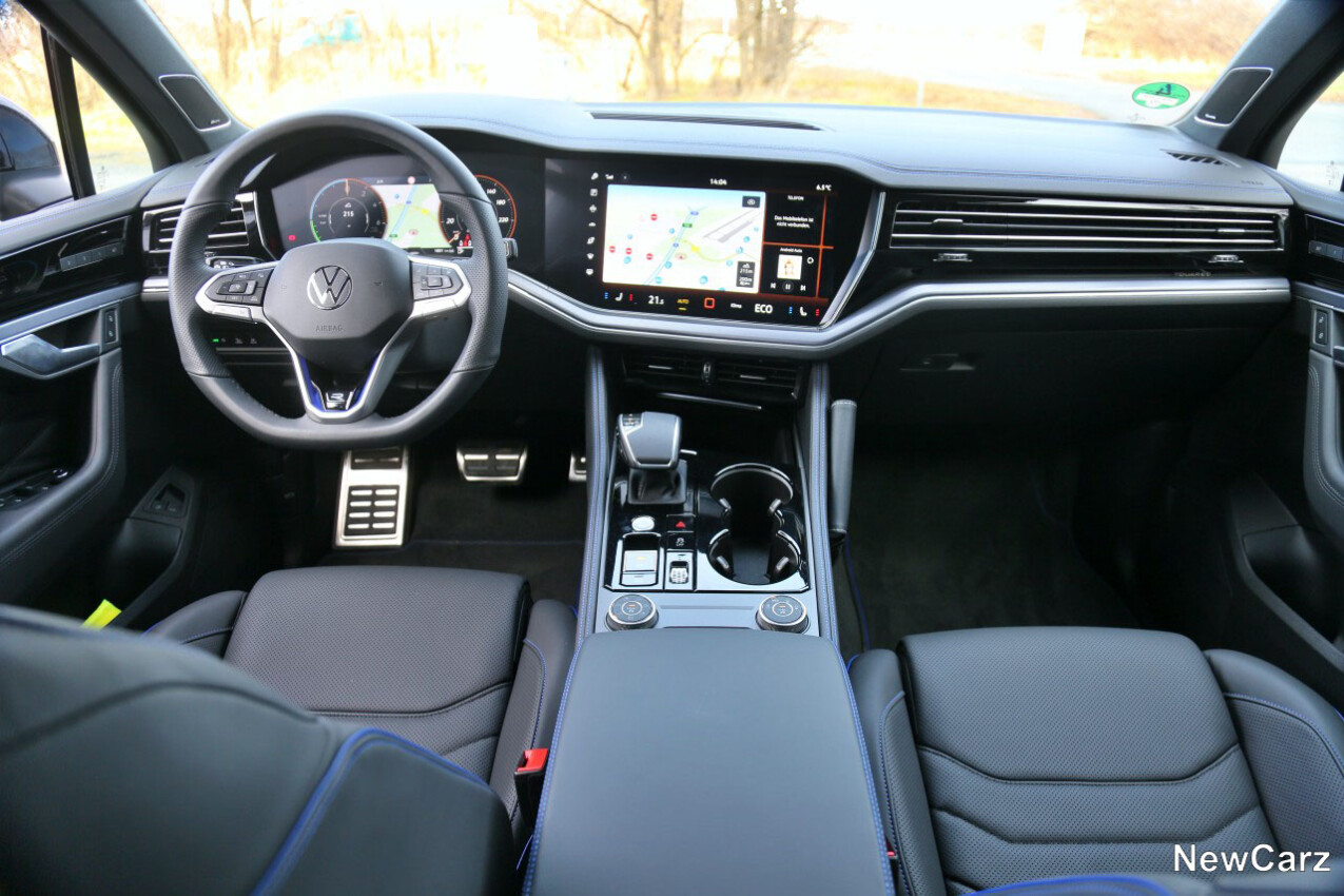 VW Touareg R Facelift R-Instrumententafl