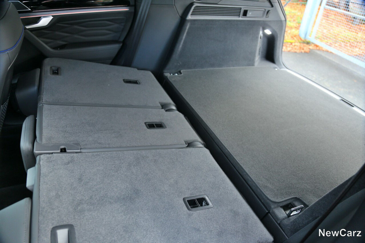 VW Touareg R Facelift Kofferraum maximiert