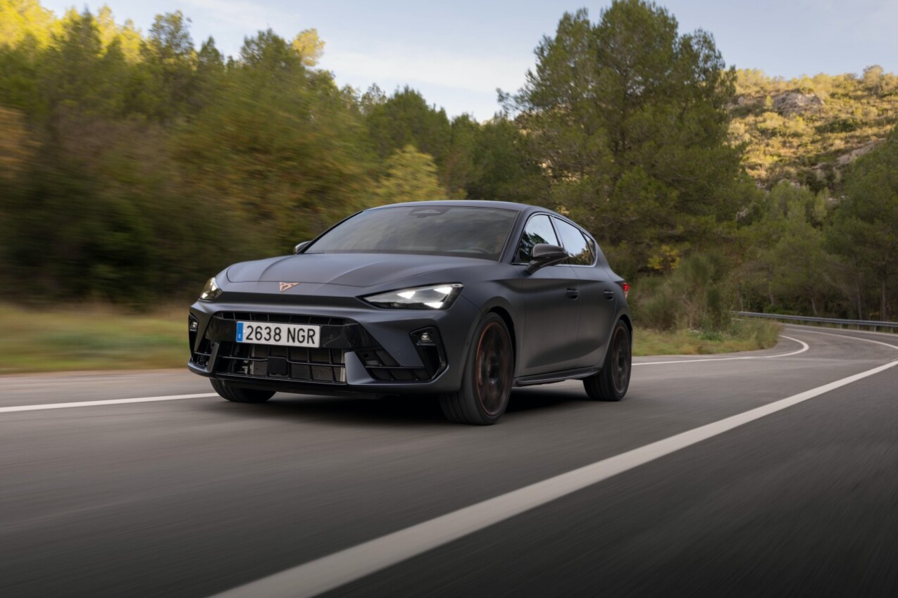 CUPRA Leon VZ onroad