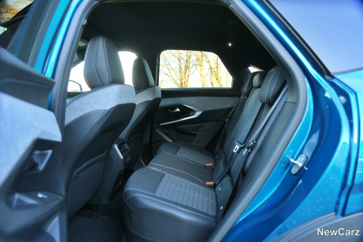 Peugeot 3008 Facelift Fond