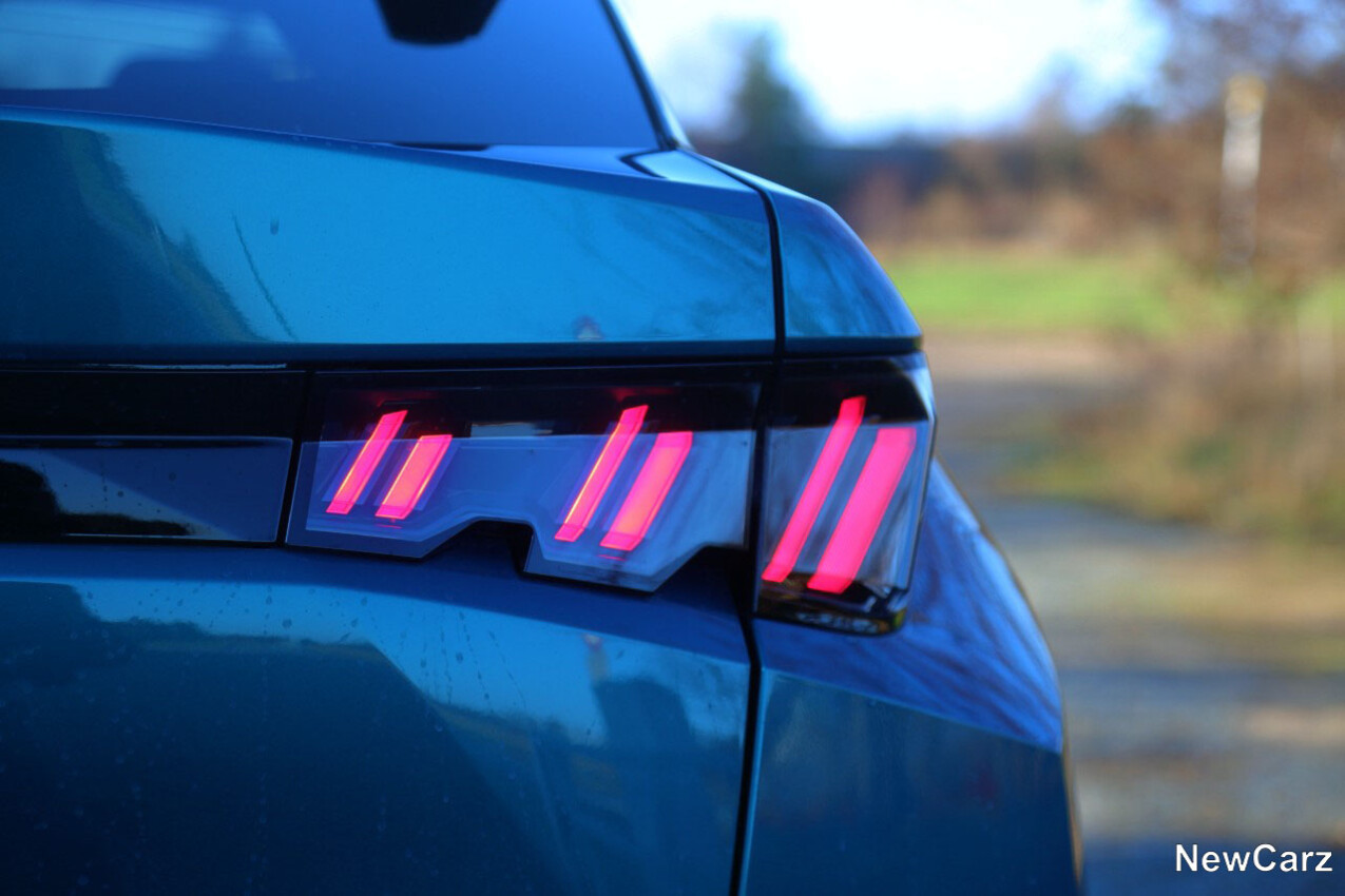Peugeot 3008 Facelift Heckleuchte