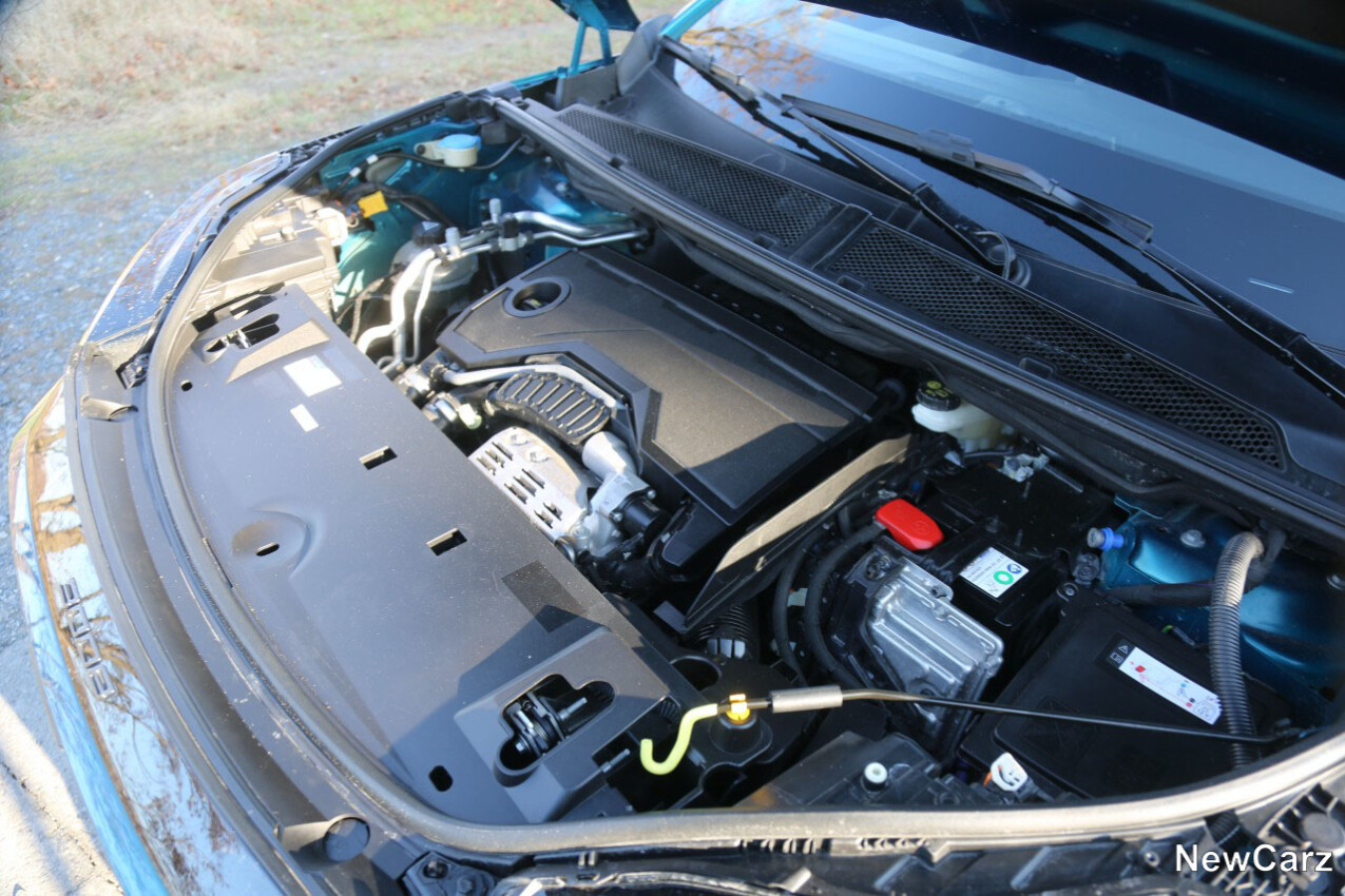 Peugeot 3008 Facelift Motorraum
