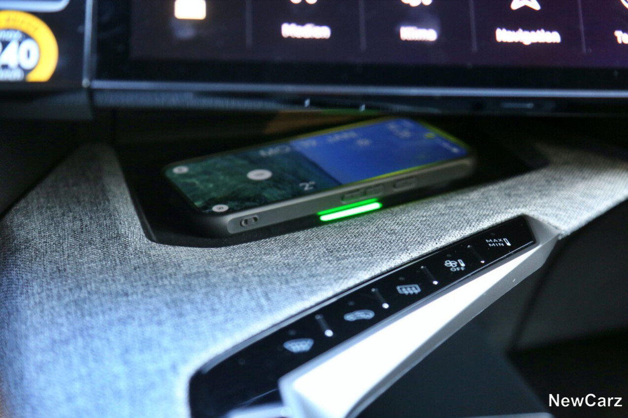 Peugeot 3008 Facelift kabelloses Laden