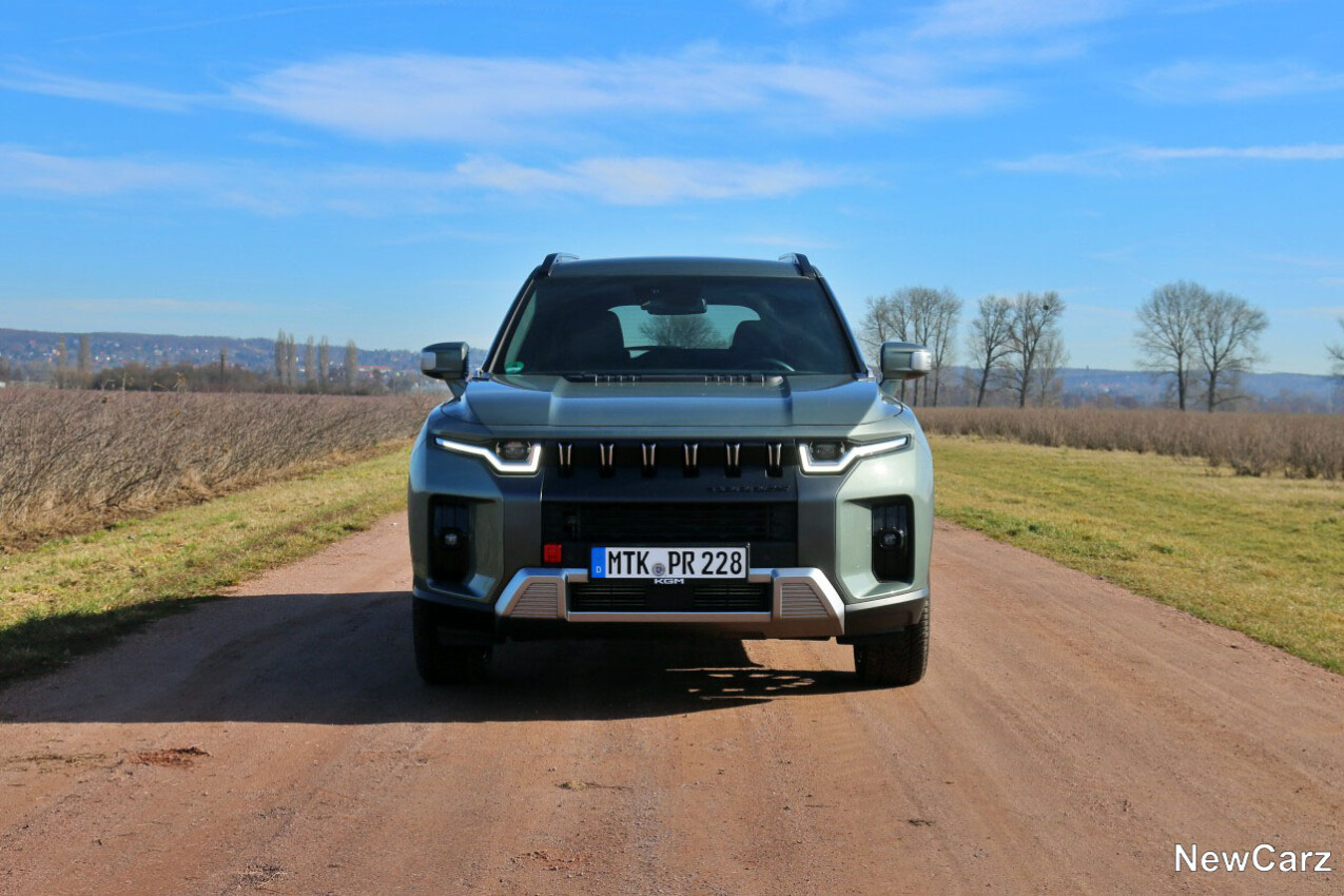 KGM Torres 4WD Front