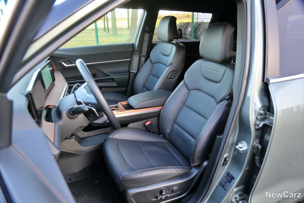 KGM Torres 4WD Vordersitze