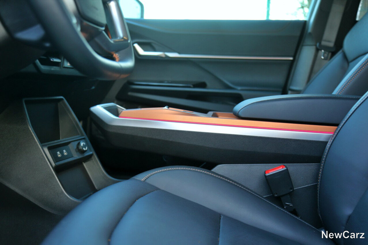 KGM Torres 4WD Mittelkonsole