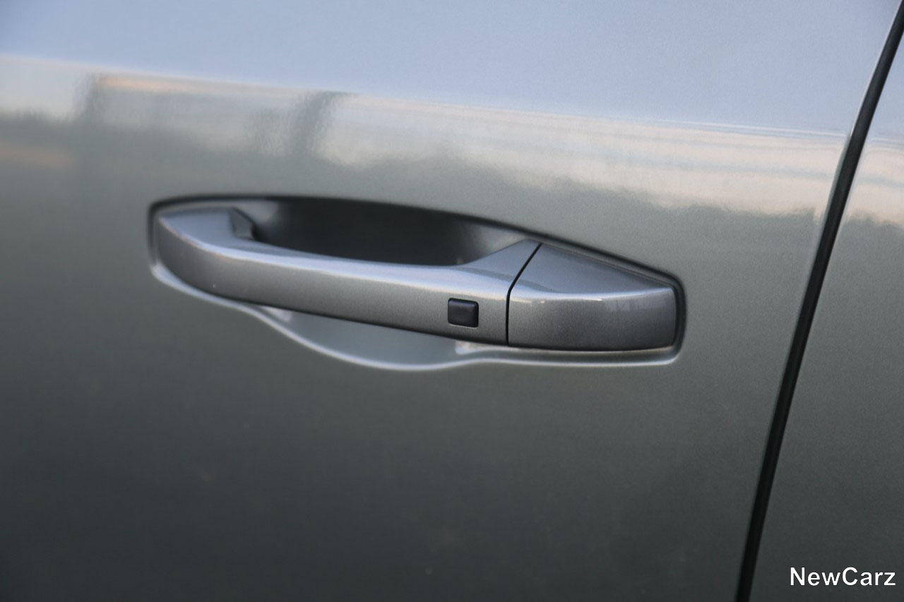 KGM Torres 4WD Türgriff